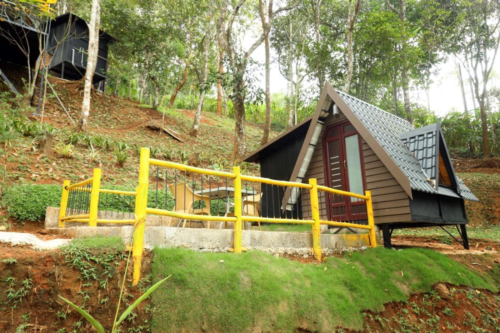 Garden Of Eden-Thottam Munnar-Hiking And Camping Anachal Luaran gambar