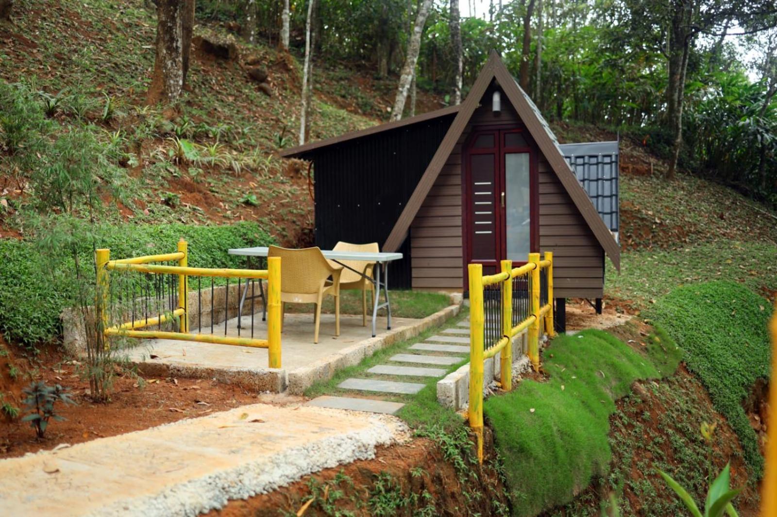 Garden Of Eden-Thottam Munnar-Hiking And Camping Anachal Luaran gambar